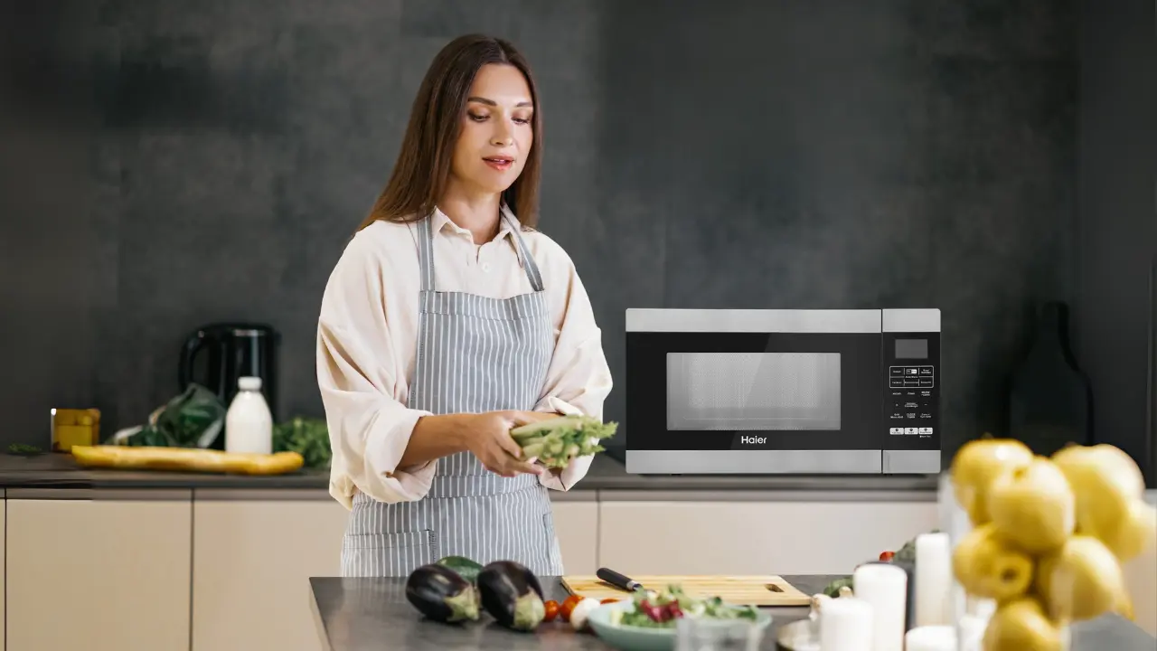 Easy Meals You Can Make with an Affordable Microwave Oven